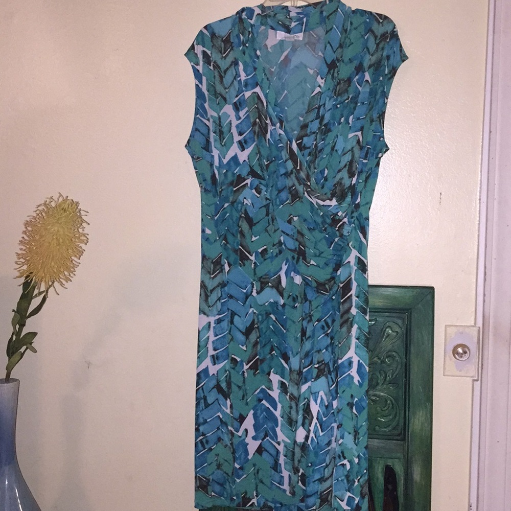Beautiful dress🔵